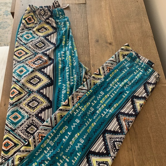 Daughters of Culture Pants - Daughters of Culture Patterned Yoga Pants
